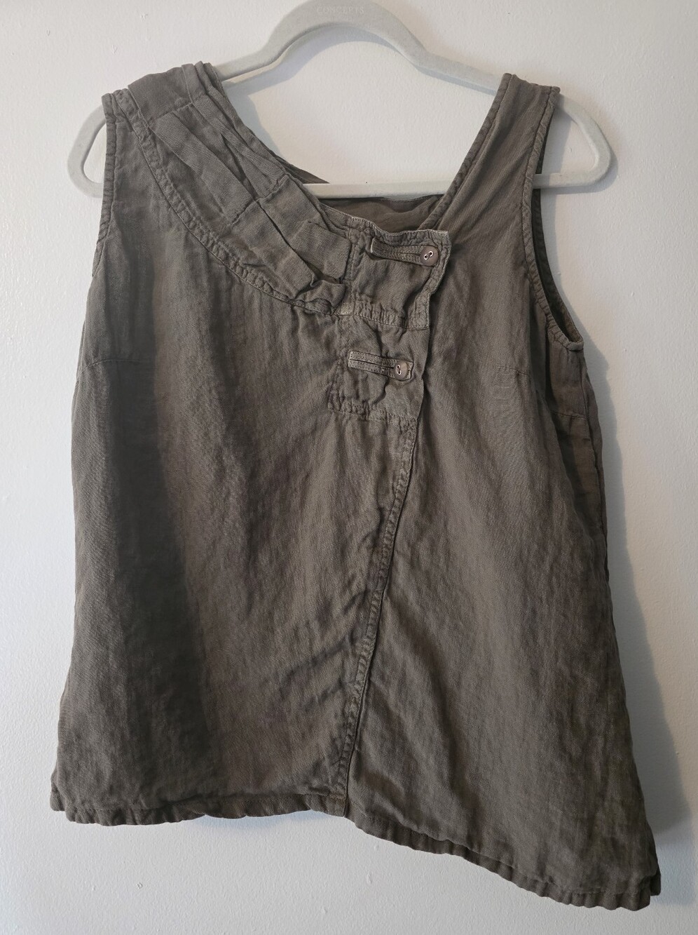 Cannisse 100% Linen Asymmetrical Top In Olive Size 4